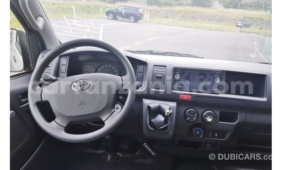 Buy Import Toyota Hiace White Car in Import - Dubai in Arusha Buy Import Toyota Hiace White Car in Import - Dubai in Arusha