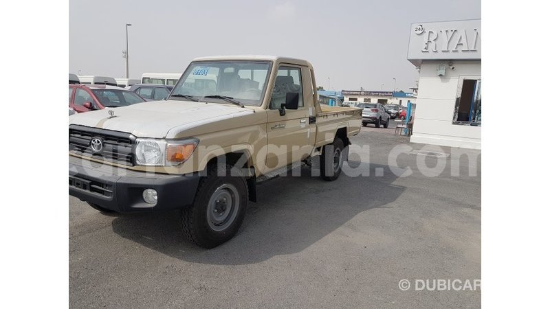 Big with watermark toyota land cruiser arusha import dubai 8998