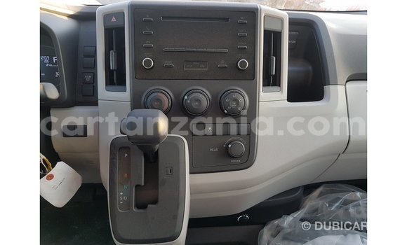 Nunua Imported Toyota Hiace Nyeupe Gari ndani ya Import - Dubai nchini Arusha Nunua Imported Toyota Hiace Nyeupe Gari ndani ya Import - Dubai nchini Arusha