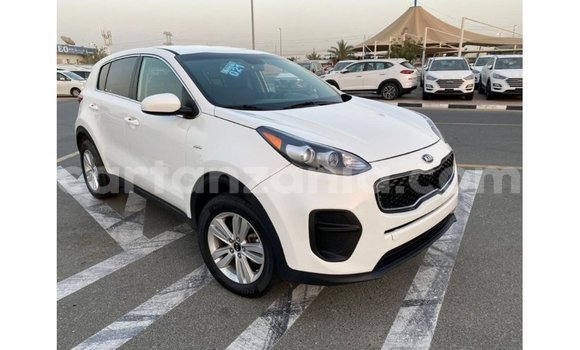 Buy Import Kia Sportage White Car in Import - Dubai in Arusha Buy Import Kia Sportage White Car in Import - Dubai in Arusha
