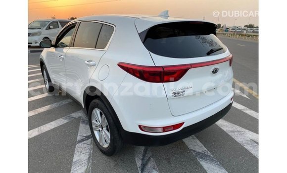 Buy Import Kia Sportage White Car in Import - Dubai in Arusha Buy Import Kia Sportage White Car in Import - Dubai in Arusha