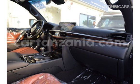 Nunua Imported Lexus LX Nyeusi Gari ndani ya Import - Dubai nchini Arusha Nunua Imported Lexus LX Nyeusi Gari ndani ya Import - Dubai nchini Arusha