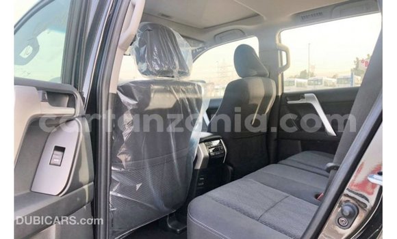 Nunua Imported Toyota Prado Nyeusi Gari ndani ya Import - Dubai nchini Arusha Nunua Imported Toyota Prado Nyeusi Gari ndani ya Import - Dubai nchini Arusha