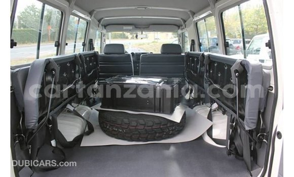 Buy Import Toyota Land Cruiser White Car in Import - Dubai in Arusha Buy Import Toyota Land Cruiser White Car in Import - Dubai in Arusha