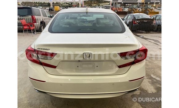 Nunua Imported Honda Accord Nyeupe Gari ndani ya Import - Dubai nchini Arusha Nunua Imported Honda Accord Nyeupe Gari ndani ya Import - Dubai nchini Arusha