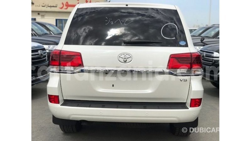 Big with watermark toyota land cruiser arusha import dubai 9019