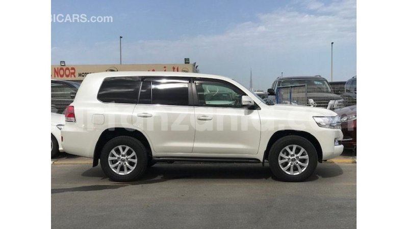 Big with watermark toyota land cruiser arusha import dubai 9019