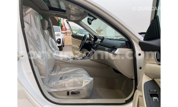 Nunua Imported Honda Accord Nyeupe Gari ndani ya Import - Dubai nchini Arusha Nunua Imported Honda Accord Nyeupe Gari ndani ya Import - Dubai nchini Arusha