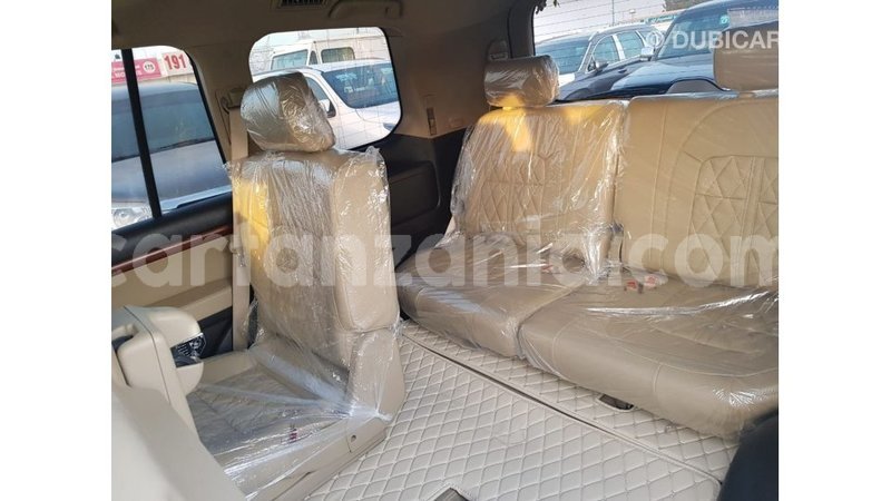 Big with watermark toyota land cruiser arusha import dubai 9023