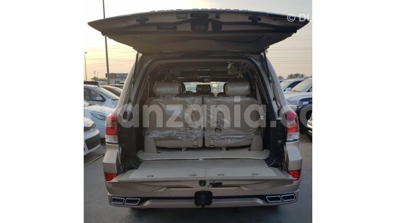 Big with watermark toyota land cruiser arusha import dubai 9023