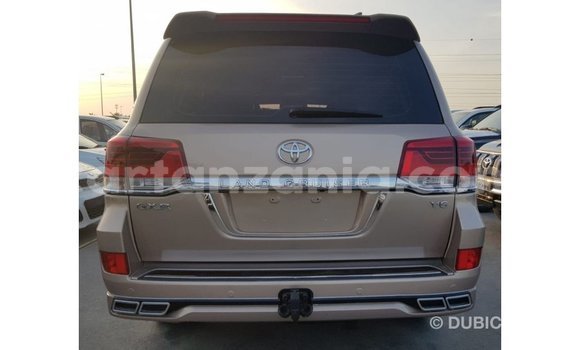 Buy Import Toyota Land Cruiser Other Car in Import - Dubai in Arusha Buy Import Toyota Land Cruiser Other Car in Import - Dubai in Arusha