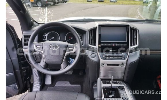 Nunua Imported Toyota Land Cruiser Nyeusi Gari ndani ya Import - Dubai nchini Arusha Nunua Imported Toyota Land Cruiser Nyeusi Gari ndani ya Import - Dubai nchini Arusha