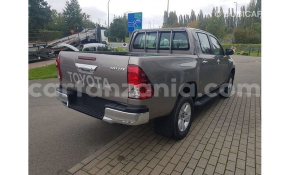 Nunua Imported Toyota Hilux Nyingine Gari ndani ya Import - Dubai nchini Arusha Nunua Imported Toyota Hilux Nyingine Gari ndani ya Import - Dubai nchini Arusha