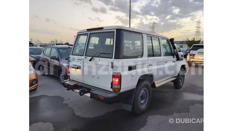 Big with watermark toyota land cruiser arusha import dubai 9028