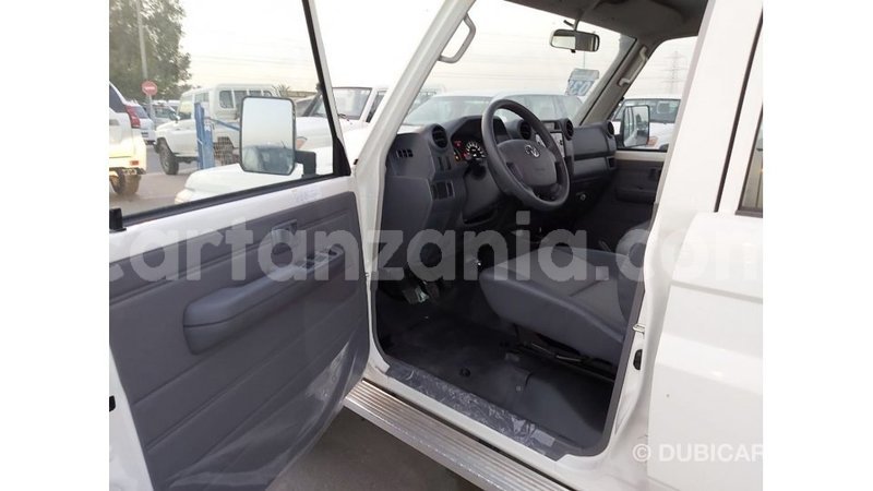 Big with watermark toyota land cruiser arusha import dubai 9028