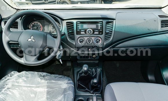 Nunua Imported Mitsubishi L200 Nyeupe Gari ndani ya Import - Dubai nchini Arusha Nunua Imported Mitsubishi L200 Nyeupe Gari ndani ya Import - Dubai nchini Arusha