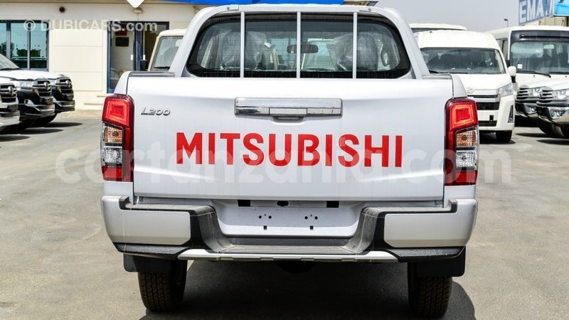 Big with watermark mitsubishi l200 arusha import dubai 9031