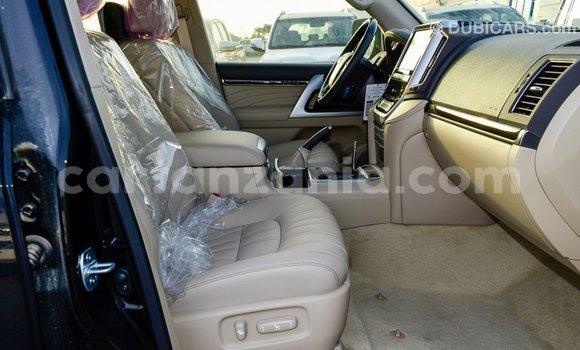 Buy Import Toyota Land Cruiser Black Car in Import - Dubai in Arusha Buy Import Toyota Land Cruiser Black Car in Import - Dubai in Arusha