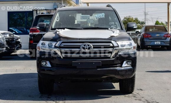 Buy Import Toyota Land Cruiser Black Car in Import - Dubai in Arusha Buy Import Toyota Land Cruiser Black Car in Import - Dubai in Arusha