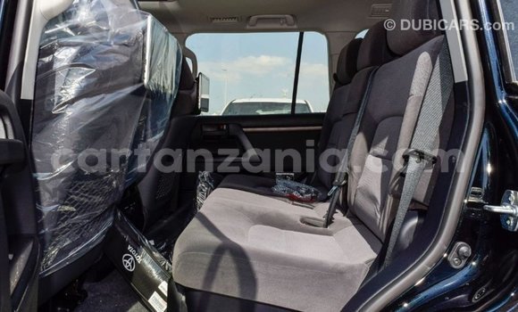 Buy Import Toyota Land Cruiser Black Car in Import - Dubai in Arusha Buy Import Toyota Land Cruiser Black Car in Import - Dubai in Arusha