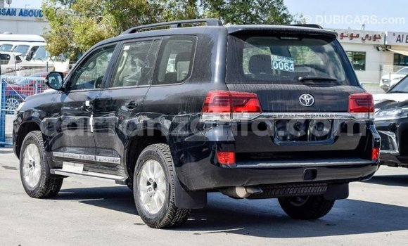 Buy Import Toyota Land Cruiser Black Car in Import - Dubai in Arusha Buy Import Toyota Land Cruiser Black Car in Import - Dubai in Arusha