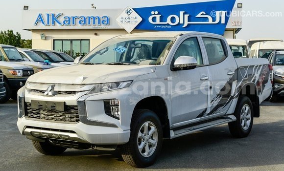 Nunua Imported Mitsubishi L200 Nyeupe Gari ndani ya Import - Dubai nchini Arusha Nunua Imported Mitsubishi L200 Nyeupe Gari ndani ya Import - Dubai nchini Arusha