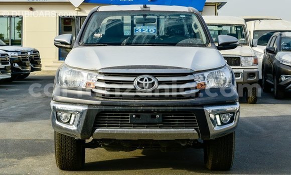 Nunua Imported Toyota Hilux Nyingine Gari ndani ya Import - Dubai nchini Arusha Nunua Imported Toyota Hilux Nyingine Gari ndani ya Import - Dubai nchini Arusha