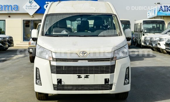 Nunua Imported Toyota Hiace Nyeupe Gari ndani ya Import - Dubai nchini Arusha Nunua Imported Toyota Hiace Nyeupe Gari ndani ya Import - Dubai nchini Arusha