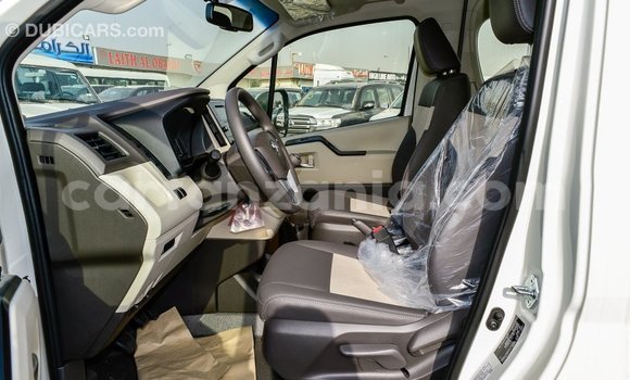 Nunua Imported Toyota Hiace Nyeupe Gari ndani ya Import - Dubai nchini Arusha Nunua Imported Toyota Hiace Nyeupe Gari ndani ya Import - Dubai nchini Arusha