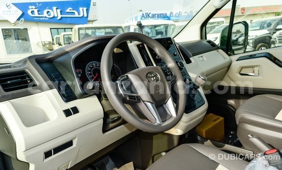 Nunua Imported Toyota Hiace Nyeupe Gari ndani ya Import - Dubai nchini Arusha Nunua Imported Toyota Hiace Nyeupe Gari ndani ya Import - Dubai nchini Arusha