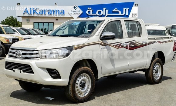 Nunua Imported Toyota Hilux Nyeupe Gari ndani ya Import - Dubai nchini Arusha Nunua Imported Toyota Hilux Nyeupe Gari ndani ya Import - Dubai nchini Arusha