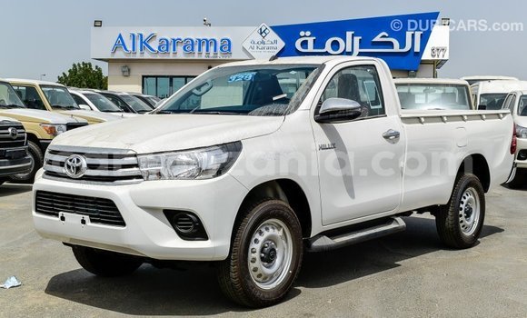 Nunua Imported Toyota Hilux Nyeupe Gari ndani ya Import - Dubai nchini Arusha Nunua Imported Toyota Hilux Nyeupe Gari ndani ya Import - Dubai nchini Arusha