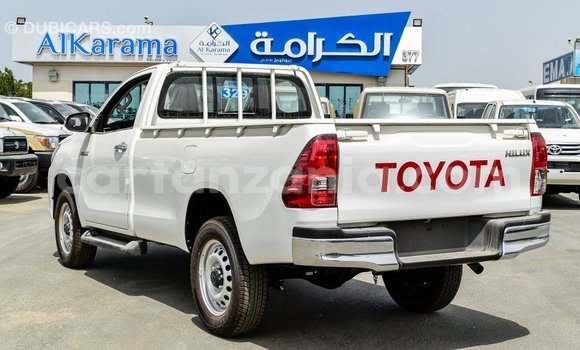 Nunua Imported Toyota Hilux Nyeupe Gari ndani ya Import - Dubai nchini Arusha Nunua Imported Toyota Hilux Nyeupe Gari ndani ya Import - Dubai nchini Arusha