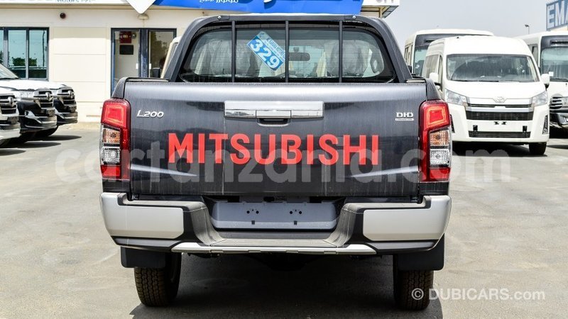 Big with watermark mitsubishi l200 arusha import dubai 9051