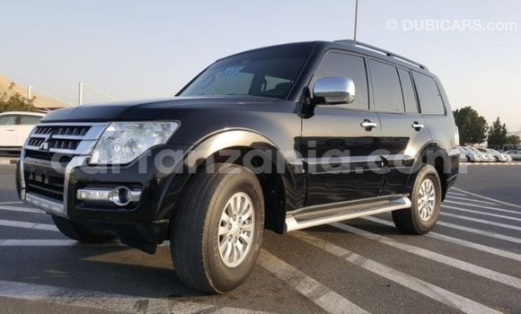 Nunua Imported Mitsubishi Pajero Nyeusi Gari ndani ya Import - Dubai nchini Arusha Nunua Imported Mitsubishi Pajero Nyeusi Gari ndani ya Import - Dubai nchini Arusha