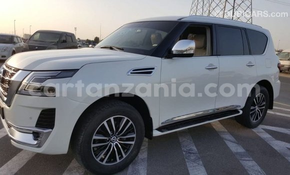 Buy Import Nissan Patrol White Car in Import - Dubai in Arusha Buy Import Nissan Patrol White Car in Import - Dubai in Arusha