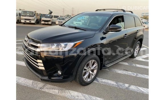 Nunua Imported Toyota Highlander Nyeusi Gari ndani ya Import - Dubai nchini Arusha Nunua Imported Toyota Highlander Nyeusi Gari ndani ya Import - Dubai nchini Arusha
