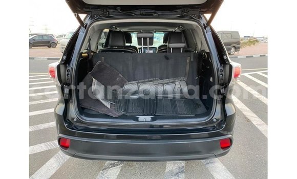 Nunua Imported Toyota Highlander Nyeusi Gari ndani ya Import - Dubai nchini Arusha Nunua Imported Toyota Highlander Nyeusi Gari ndani ya Import - Dubai nchini Arusha