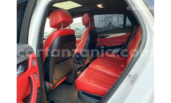 Nunua Imported BMW X6 Nyeupe Gari ndani ya Import - Dubai nchini Arusha Nunua Imported BMW X6 Nyeupe Gari ndani ya Import - Dubai nchini Arusha