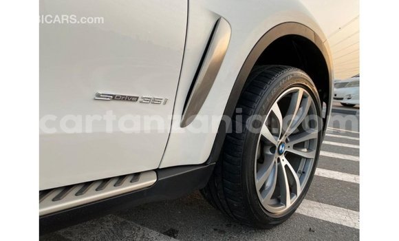 Nunua Imported BMW X6 Nyeupe Gari ndani ya Import - Dubai nchini Arusha Nunua Imported BMW X6 Nyeupe Gari ndani ya Import - Dubai nchini Arusha