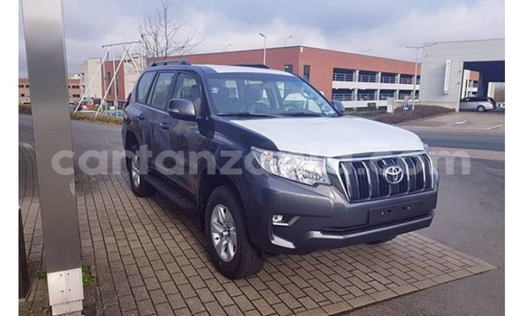 Nunua Imported Toyota Prado Nyeusi Gari ndani ya Import - Dubai nchini Arusha Nunua Imported Toyota Prado Nyeusi Gari ndani ya Import - Dubai nchini Arusha
