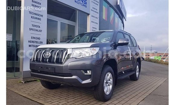 Nunua Imported Toyota Prado Nyeusi Gari ndani ya Import - Dubai nchini Arusha Nunua Imported Toyota Prado Nyeusi Gari ndani ya Import - Dubai nchini Arusha