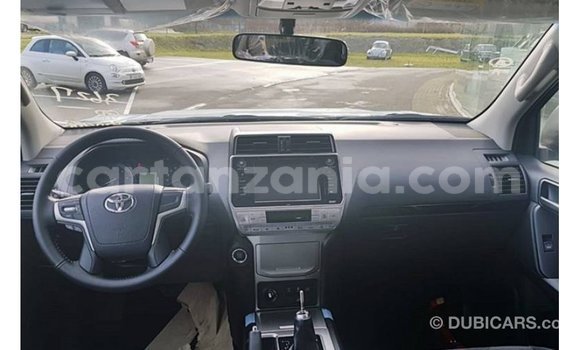 Nunua Imported Toyota Prado Nyeusi Gari ndani ya Import - Dubai nchini Arusha Nunua Imported Toyota Prado Nyeusi Gari ndani ya Import - Dubai nchini Arusha