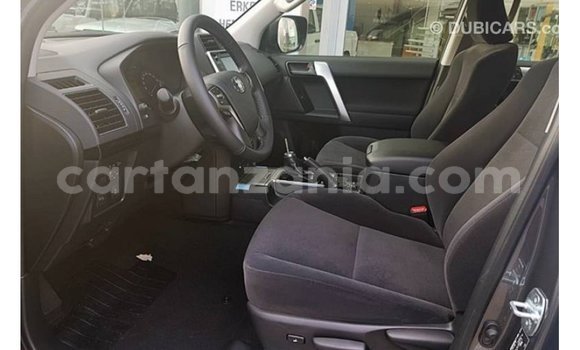 Nunua Imported Toyota Prado Nyeusi Gari ndani ya Import - Dubai nchini Arusha Nunua Imported Toyota Prado Nyeusi Gari ndani ya Import - Dubai nchini Arusha