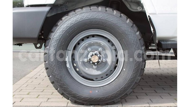 Big with watermark toyota land cruiser arusha import dubai 9060