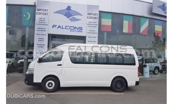Nunua Imported Toyota Hiace Nyeupe Gari ndani ya Import - Dubai nchini Arusha Nunua Imported Toyota Hiace Nyeupe Gari ndani ya Import - Dubai nchini Arusha