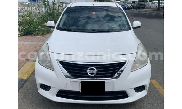 Nunua Imported Nissan Sunny Nyeupe Gari ndani ya Import - Dubai nchini Arusha Nunua Imported Nissan Sunny Nyeupe Gari ndani ya Import - Dubai nchini Arusha