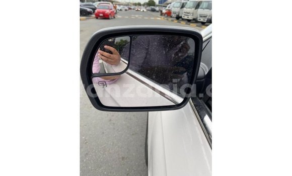 Buy Import Ford Edge White Car in Import - Dubai in Arusha Buy Import Ford Edge White Car in Import - Dubai in Arusha