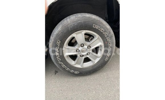 Buy Import Toyota Sequoia White Car in Import - Dubai in Arusha Buy Import Toyota Sequoia White Car in Import - Dubai in Arusha