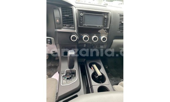 Buy Import Toyota Sequoia White Car in Import - Dubai in Arusha Buy Import Toyota Sequoia White Car in Import - Dubai in Arusha